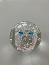 Traumkugel aus Glas- Briefbeschwerer -  2 Kolibri - 9 cm