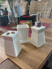 3-teiliges Set Zahnputzbecher Seifenspender - weiße Keramik - absolut neuwertig