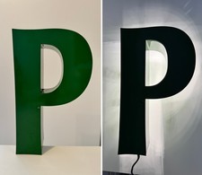 LED Buchstabe "P" 30cm grün