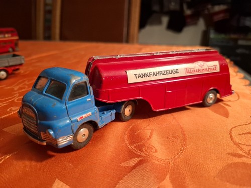 Vintage corgi toys bedford - corgi,