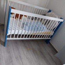 Babybett Kinderbett  Wickelkommode &