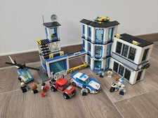 LEGO City 60141 - Polizeiwache [KOMPLETT]