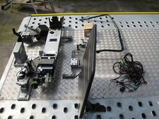 Rollstuhlverladesystem EDAG Rollstuhllift Rollstuhlkran Lift Ladehilfe Ladeboy 