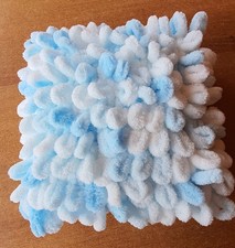 Kuschelkissen - Dekokissen - flauschig - 25x25 cm - weiß/blau
