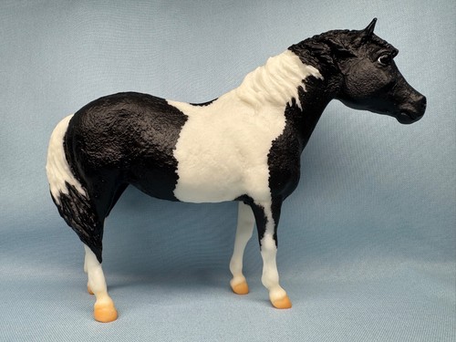 Breyer model horse misty - model,