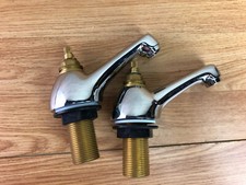 Säulen Spültischarmatur Paar 