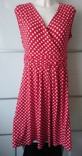 Schöne kleid rot mit weißen - kleid,