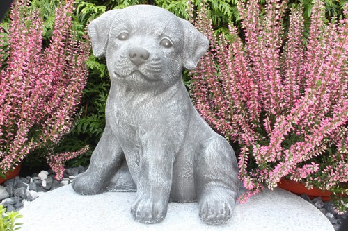 Steinfigur hund sitzend - steinfigur,