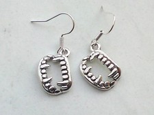 Ohrringe *VAMPIR ZÄHNE Ohrhänger Hänger Halloween Gothic Schmuck Ohrschmuck Neu