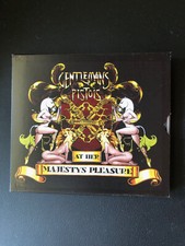 GENTLEMANS PISTOLS - At Her