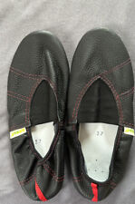 Schwarze Jungen Hausschuhe Gymnastikschuhe Turnschlappen Turnschläppchen Gr. 37