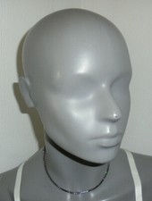 Zara Halskette silberfarbend/schwarz mit Steinchen gestempelt / signiert Nr.678