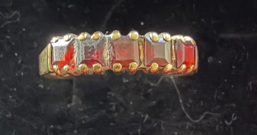 Ring gold 333 mit roten - gold,