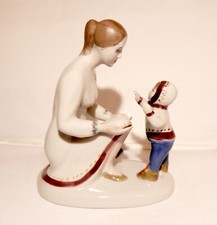 Mutter mit Kind,Porzellan