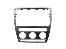 Verkleidung Armaturenbrett