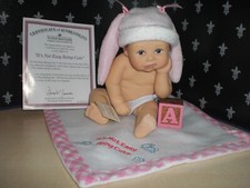 Ashton-Drake Galleries Puppe "It's not easy being cute"