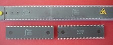 2 X IDT ICs - IC 7217 L35P