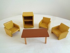Alte Möbel für Puppenstube, 70er Jahre, Tisch, Sessel, Regal