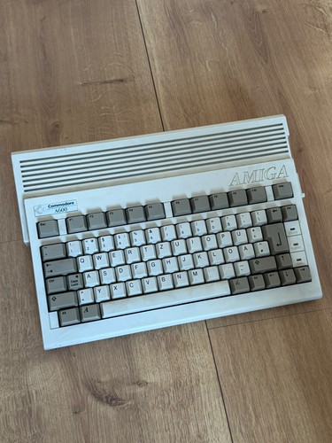 Commodore amiga 600 - commodore,