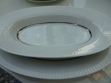 Platten - 2 ovale Platten weißes Porzellan mit Platinrand von Rosenthal