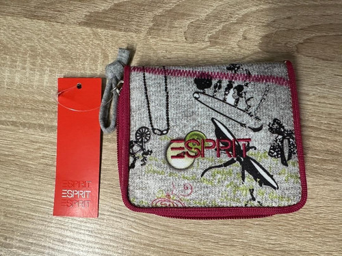 Hübscher kleiner esprit - hübscher,