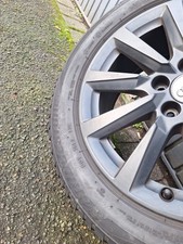 4 Allwetterreifen + Felgen