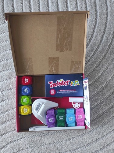 Hasbro gaming twister air - twister,