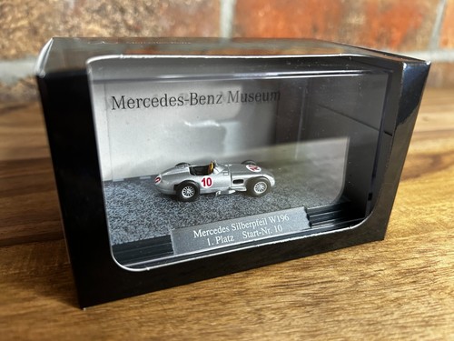 Mercedes silberpfeil w196 87 - mercedes,