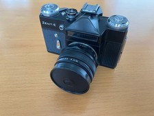 Fotoapparat Kamera Zenit-E, Objektive Мир-1Ш und Helios-44-2, Blitz Norma Fil-16