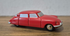 Schuco Piccolo Citroën DS 19  "Die Göttin"  1:90 rot 719