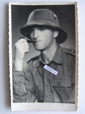 Portraitfoto - Südfront m. Tropenhelm , 8. 12. 1943 , Fotostudio Thessaloniki