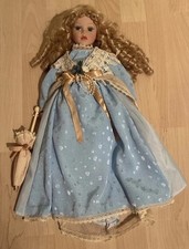 Porzellan-Puppe - mit Schirm -