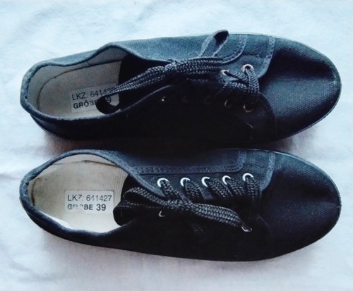 Sneaker schwarz kaum - gr.,