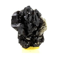 Mineralien Und Steine Précieuses. Kassiterit, Muskovit. 130.0 Ct. Pingwu Beryl