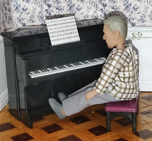 Klavier mit hocker schwarz - klavier,