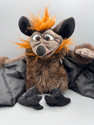 Original living puppets - living,