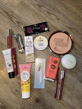 15x Essence & Catrice Make Up