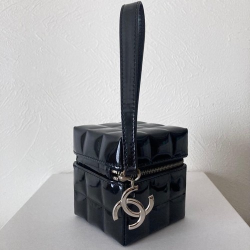 Chanel choco bar cube square - chanel,