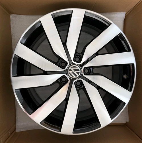 Genuine vw passat - 18",