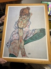 Mädchen Mit Grünenstrümpfen