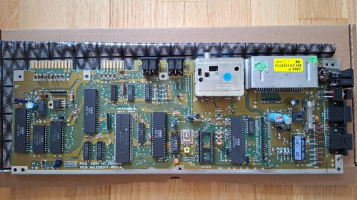Commodore c64 mainboard 250469 - commodore,