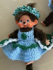 Monchichi Kleidung von  Oma gehäkelt (1974)