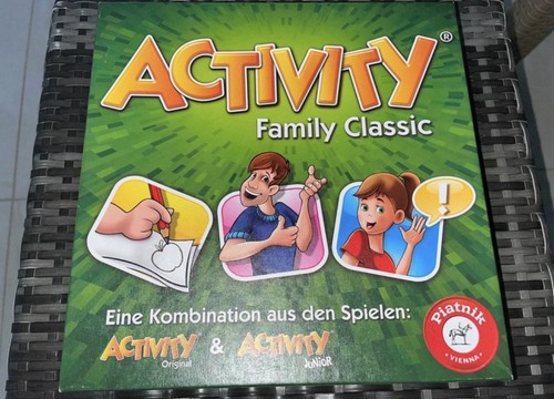 Piatnik activity family - piatnik,