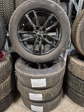 Satz Winterräder auf