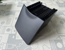 /435/ Mercedes-Benz Getränkehalter Aschenbecher Anthrazit vorne W636 W639 Vito