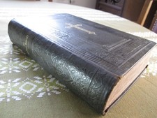 Alte antike Bibel, Heilige