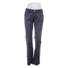 Amor, Trust & Truth, Jeans