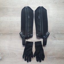 Chaps u. Handschuhe