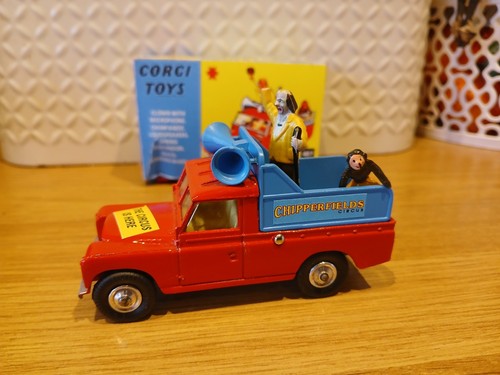 Corgi 487 chipperfields land - 487,
