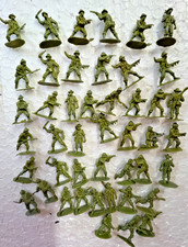 45 Militär Figuren Marke ? unbemalt 1:87